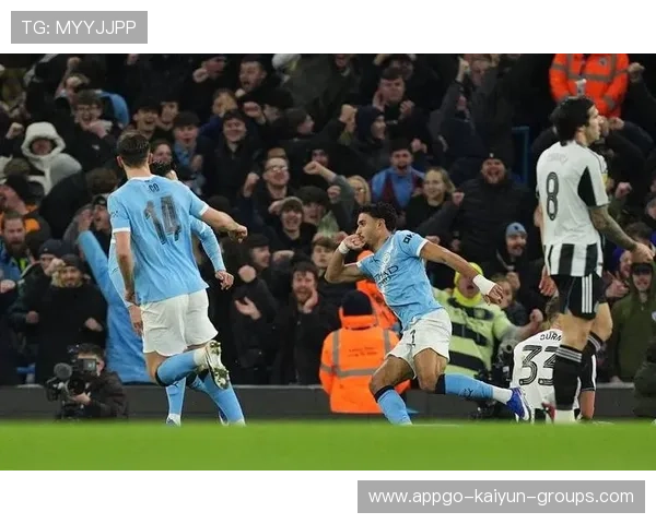 曼城3-1横扫纽卡斯尔，英联杯决赛对阵阿森纳，谁能问鼎冠军